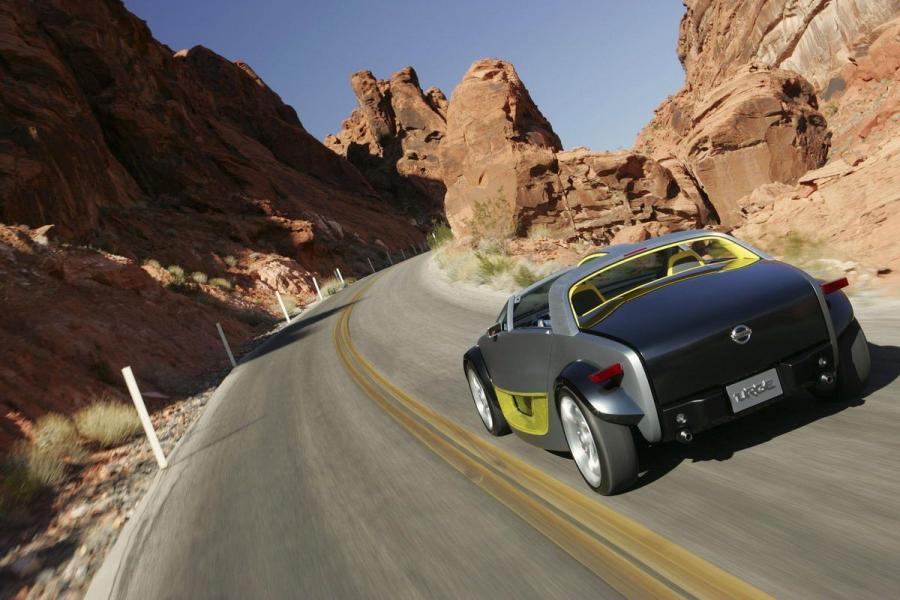  Nissan Urge Concept 2006 года  (фото 14 из 27)